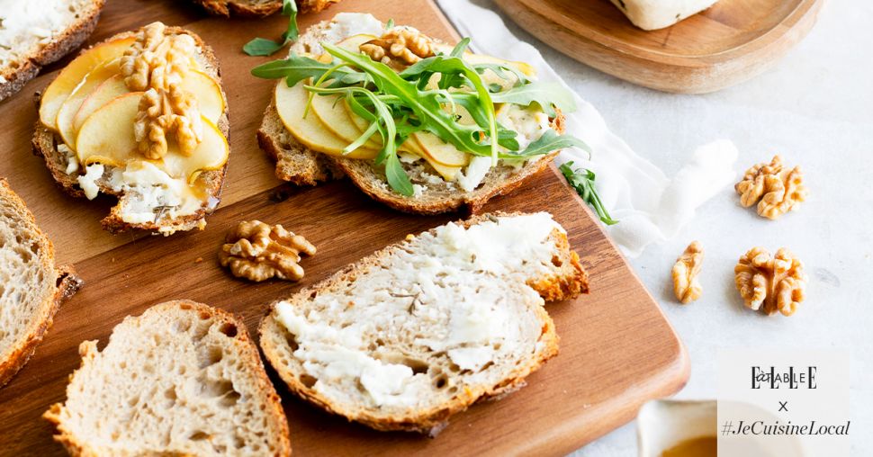 Bruschette sucrées-salées, pomme, chèvre et miel