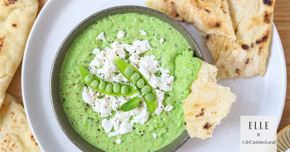 Pain plat à la poêle et dip aux petits pois