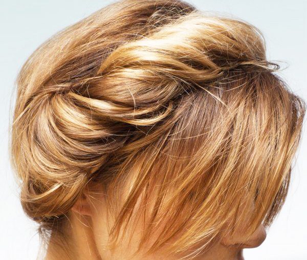 Le chignon couronne romantique