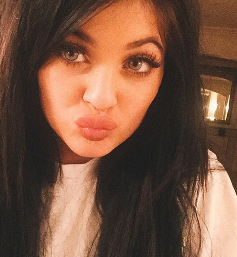 Un nouveau défi malsain inspiré par les lèvres de Kylie Jenner fait le buzz