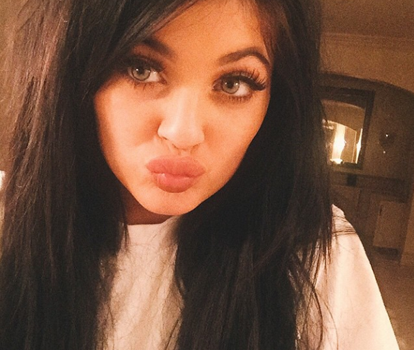 Un nouveau défi malsain inspiré par les lèvres de Kylie Jenner fait le buzz