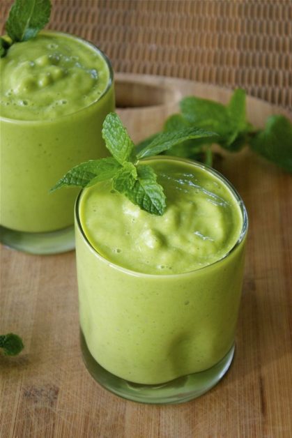 Smoothie poires coriandre avocat