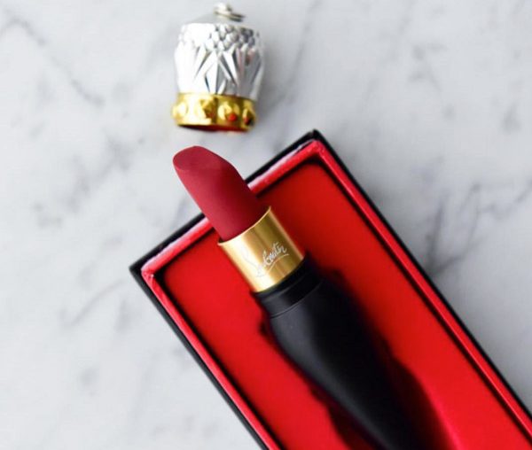 Louboutin sort un rouge à lèvres