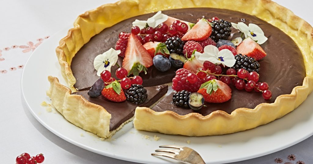 Recette: la tarte au chocolat et aux fruits qui va vous rendre accro