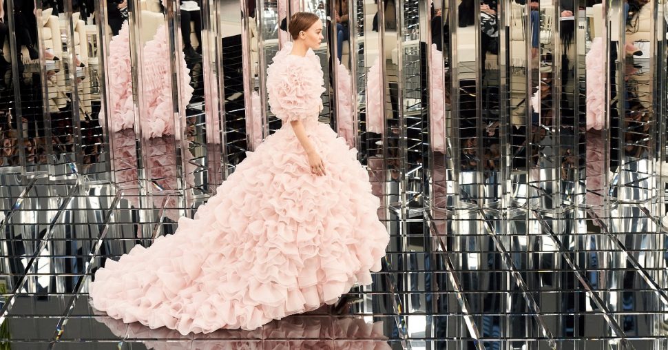 La collection Haute Couture de Chanel avec Lily Rose