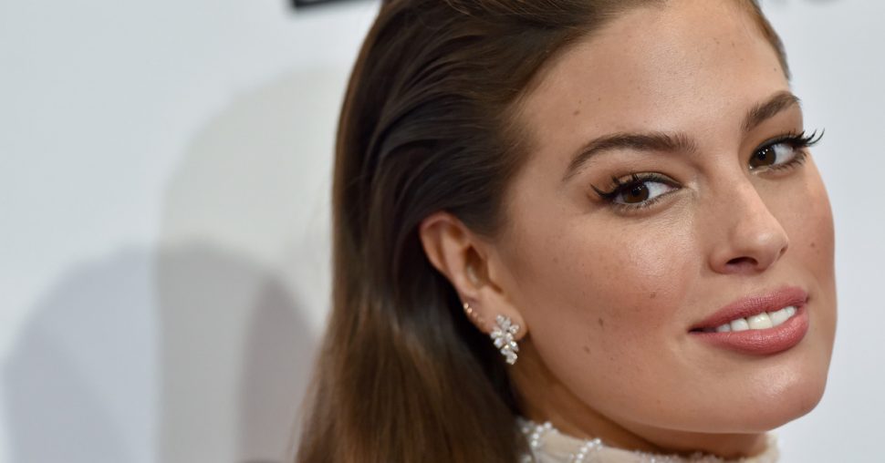 Ashley Graham expose sa cellulite et fait le buzz