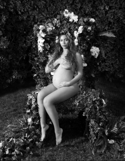 Beyoncé partage les photos de sa grossesse sur Internet