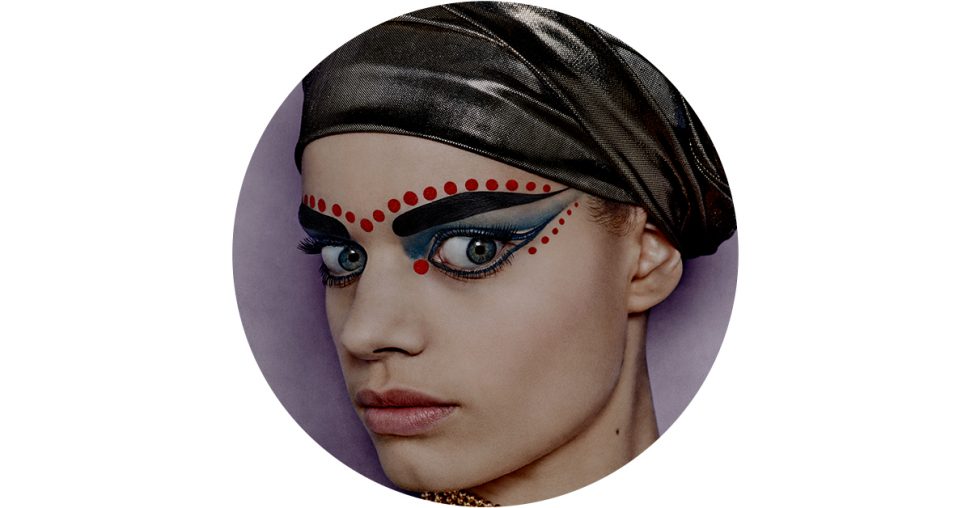 La nouvelle ligne de make-up Les Yeux Noirs de Christian Louboutin