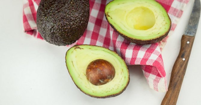 Truc & Astuce: comment faire mûrir un avocat plus vite?