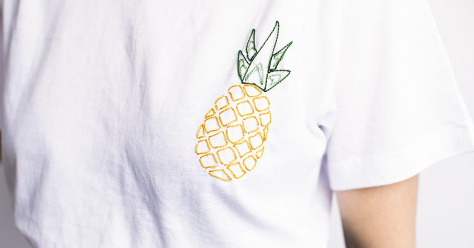 Le DIY du mercredi : le t-shirt brodé ananas