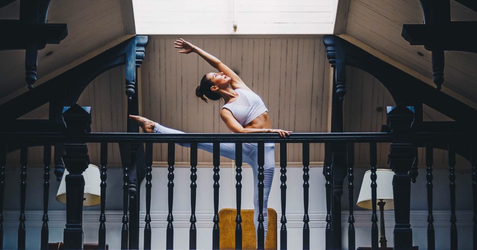 On a testé : le yoga du rire pour retrouver la banane