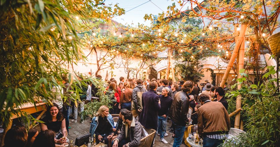 Casa Corona: le pop up bar rafraîchissant au coeur de Bruxelles