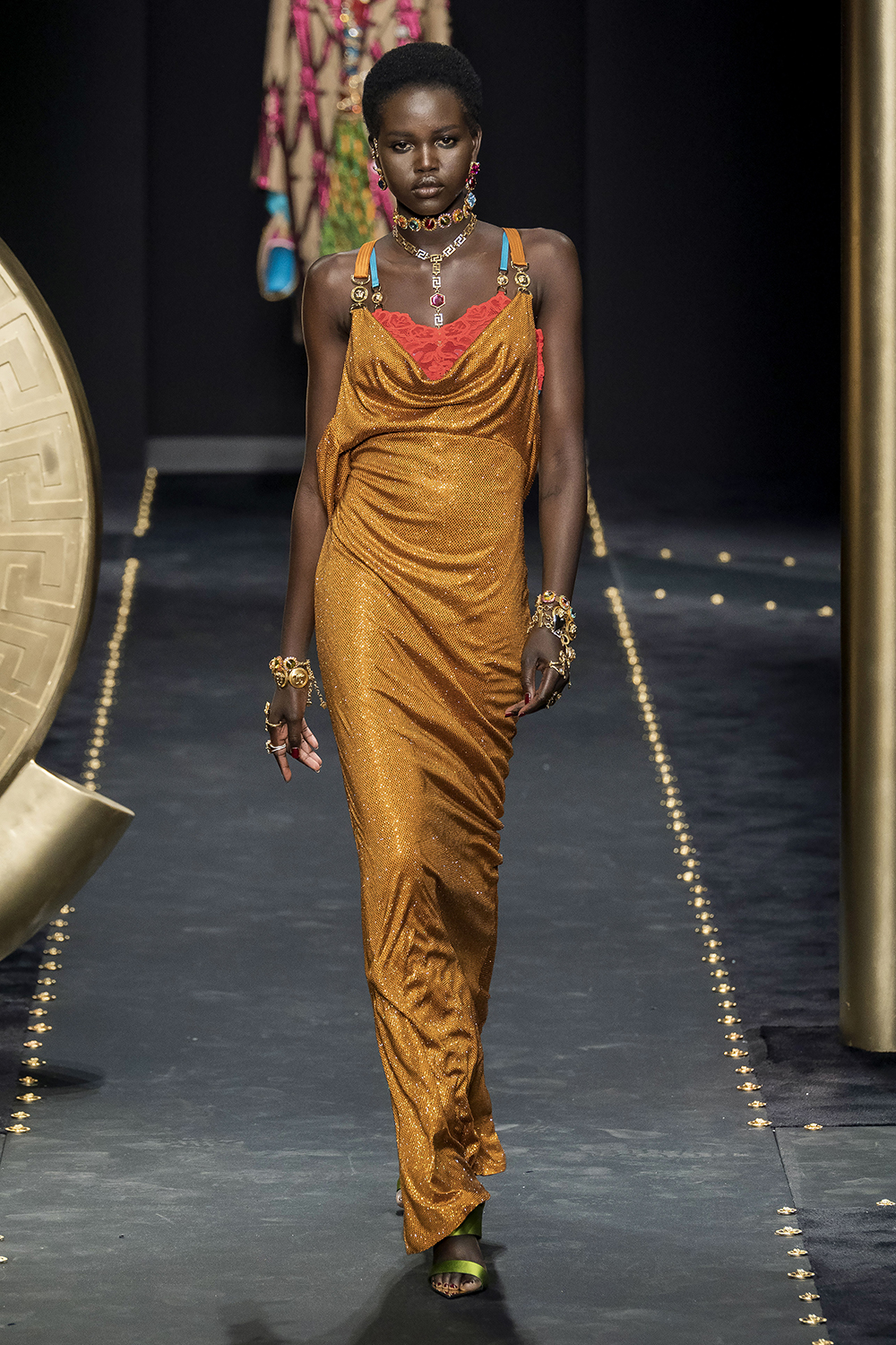 adut akech versace fashion week milan FW19