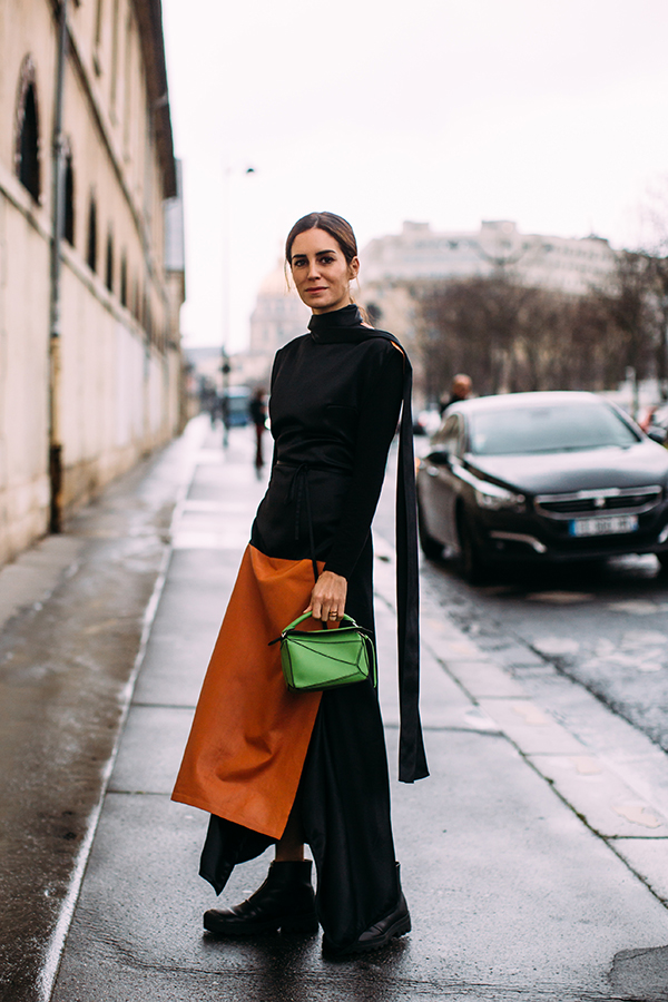 sac vert loewe paris fashion week