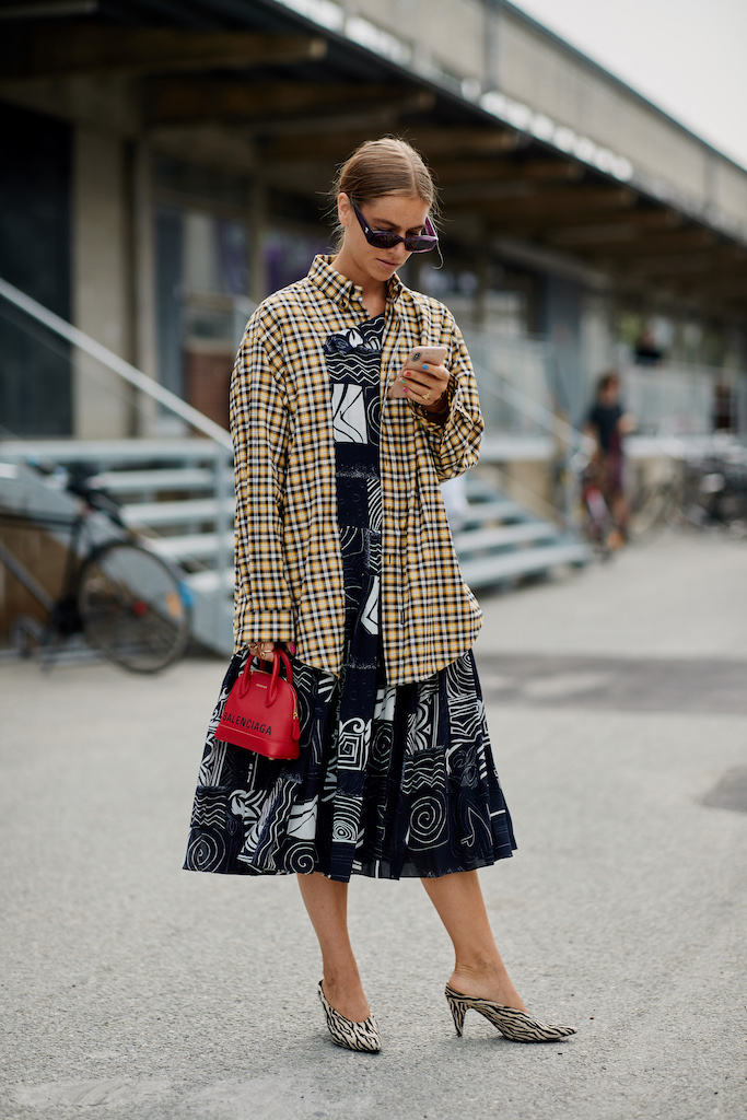 streetstyle mini sac rouge Balenciaga