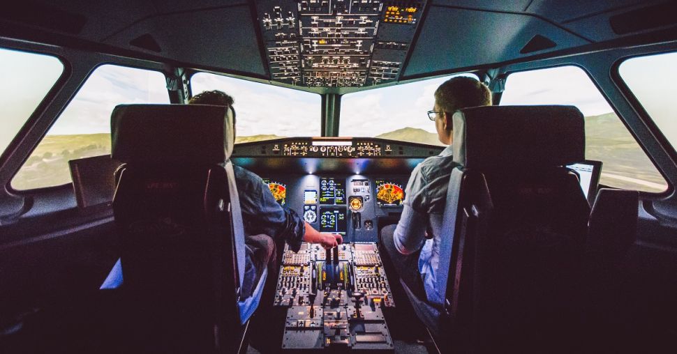 Pour les vacances, pilotez (presque) un avion