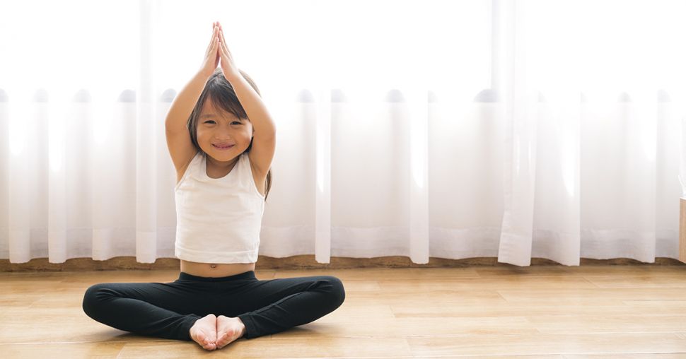 Le yoga : une activité ludique et zen pour les enfants