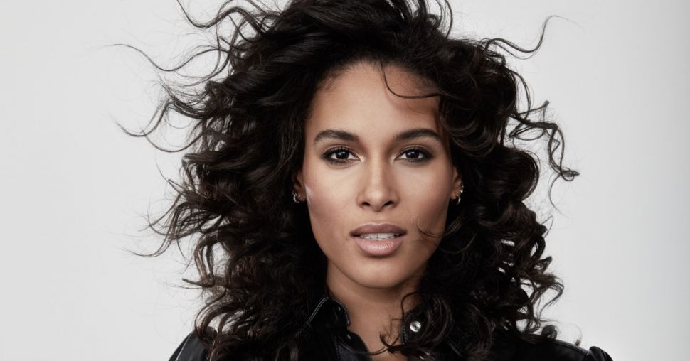 Cindy Bruna nouveau visage engagé de L’Oréal Paris