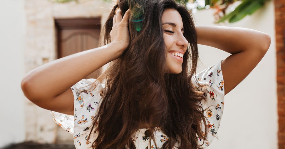 5 accessoires à adopter pour des cheveux resplendissants