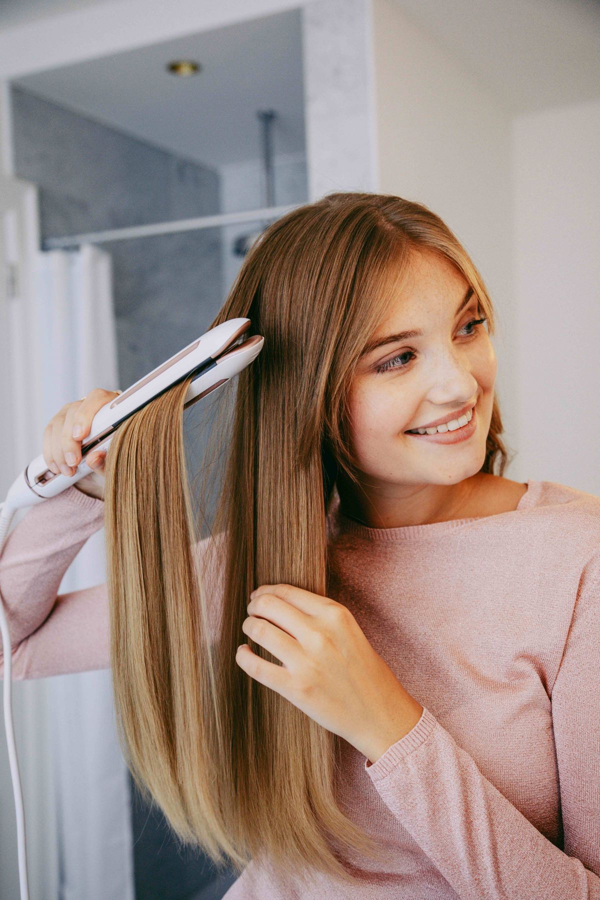 Camille Botten - Sèche-cheveux Philips Prestige avec SenseIQ