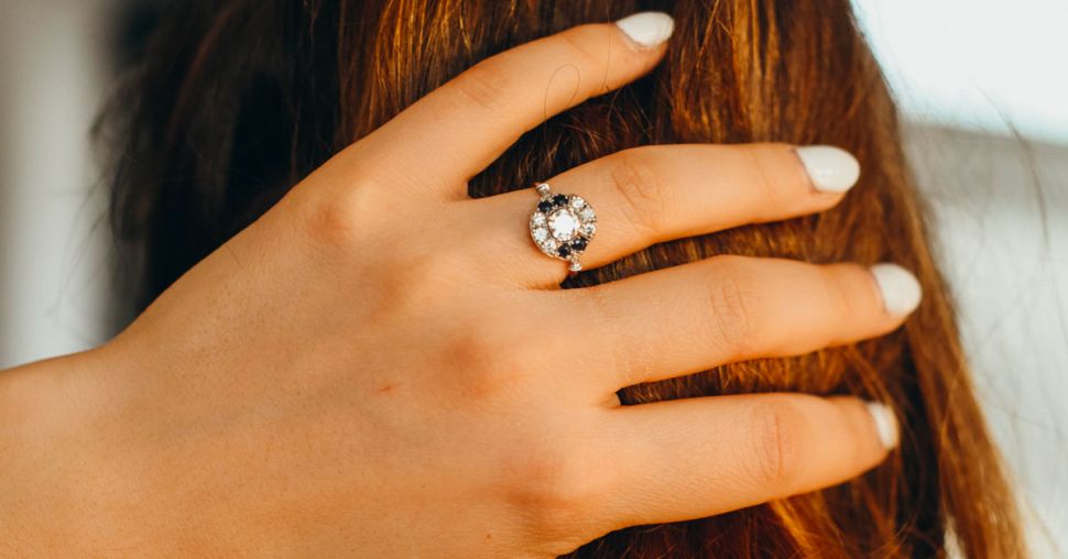 On a testé : transformer des bijoux anciens non portés en une bague de haute joaillerie