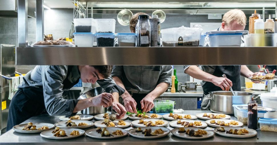 Embarquez pour une Odyssée culinaire à bord du Hors-Champs