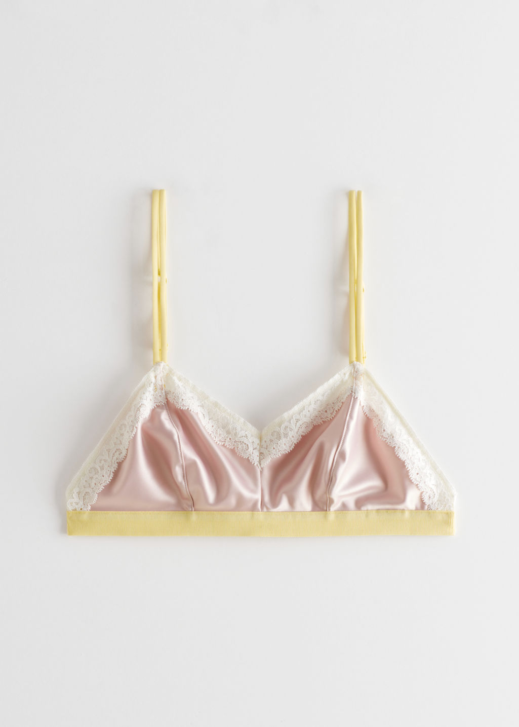 soutien-gorge en satin