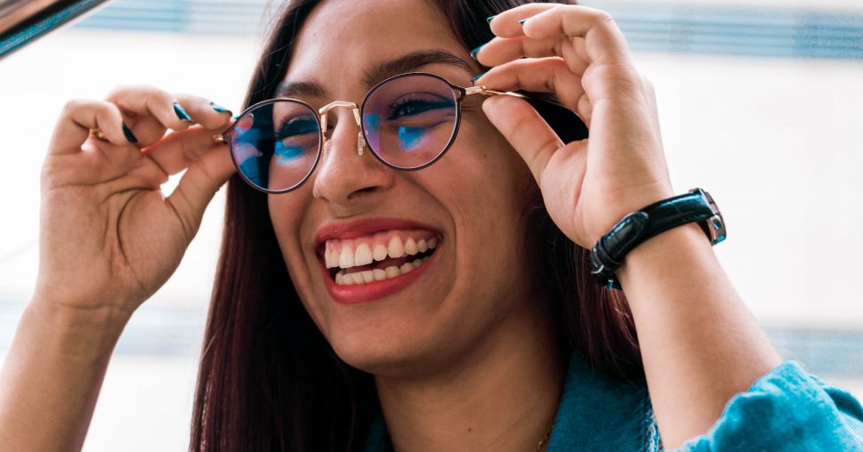 Lunettes anti lumière bleue : 04 critères à connaître pour bien choisir