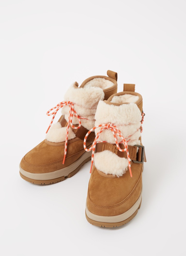 UGG - Botte à neige Classic Weather Hiker avec peau de mouton - 167,96€ au lieu de 239,95€