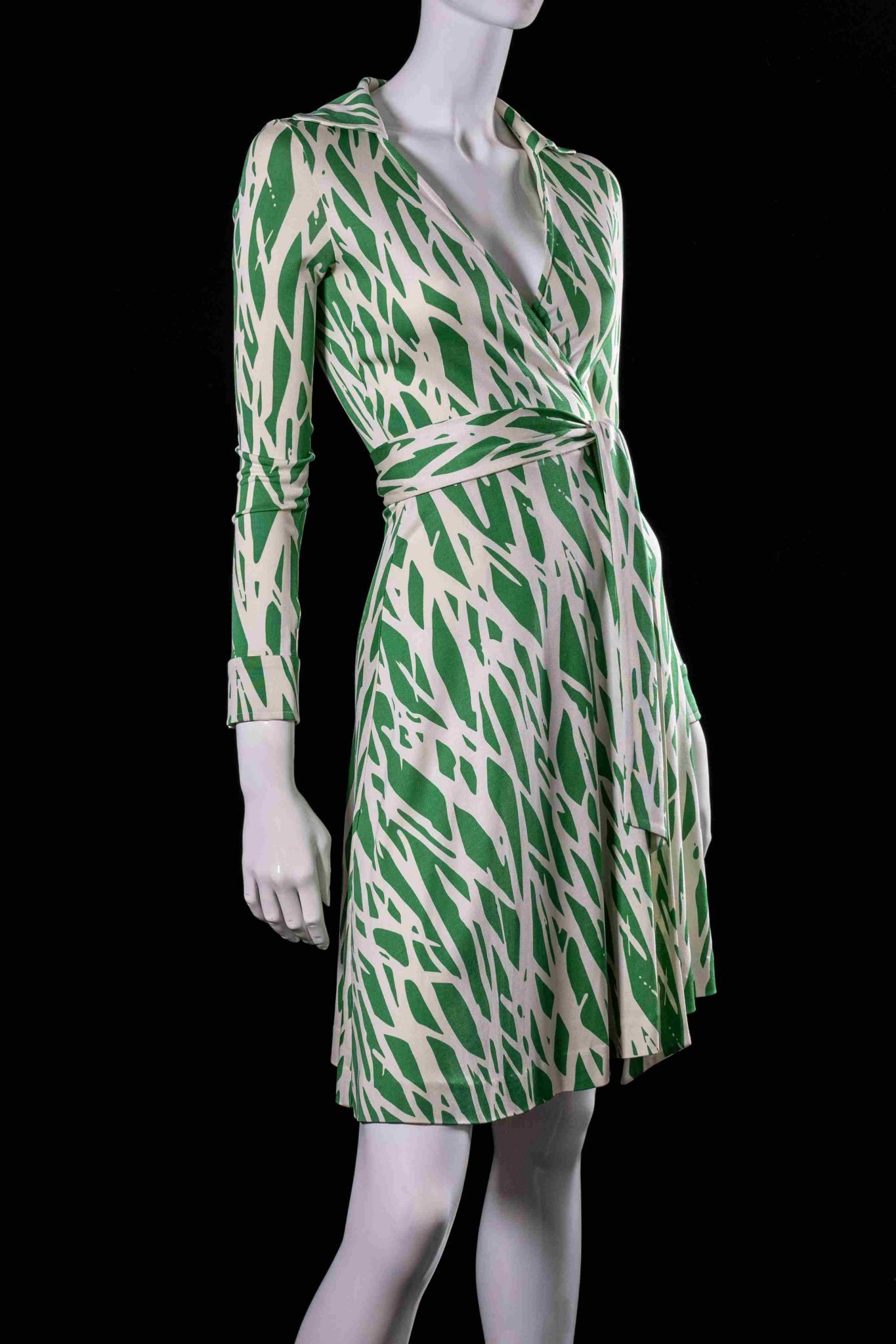 Diane von Furstenberg, Robe De jersey de soie imprimé, Musée Mode & Dentelle