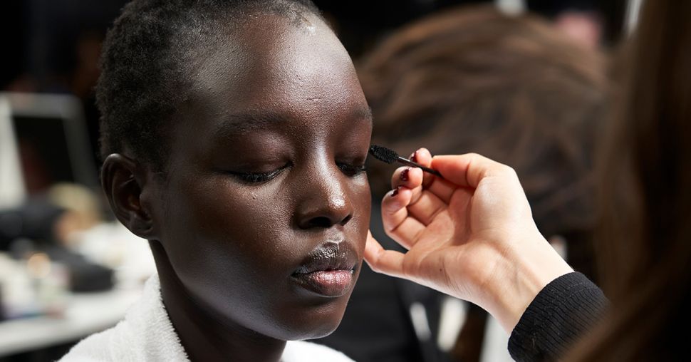 Nouvelle tendance beauté : le tubing mascara et ses avantages