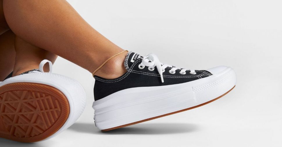 Converse : profitez de 30 % de remise sur les basiques grâce à ce code promo