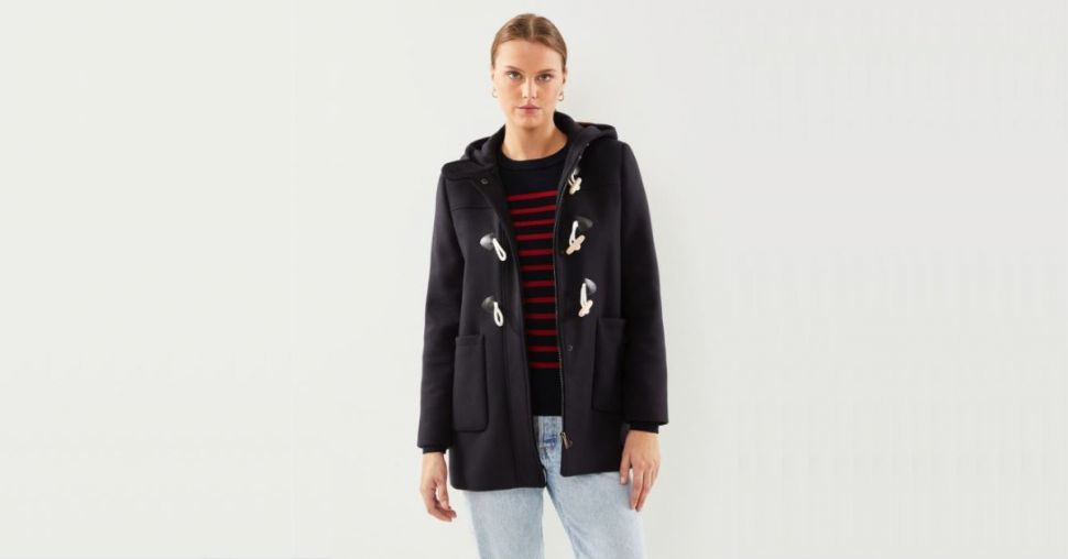 Ce manteau que l’on pensait oublié devient la star de la saison