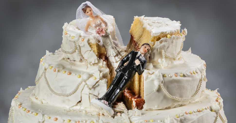 Wedding cake smash : quelle est cette tendance mariage qui vire au divorce ?