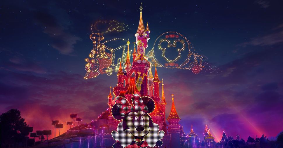 Vivez un début d’année éclatant avec “La Symphonie des Couleurs” à Disneyland Paris