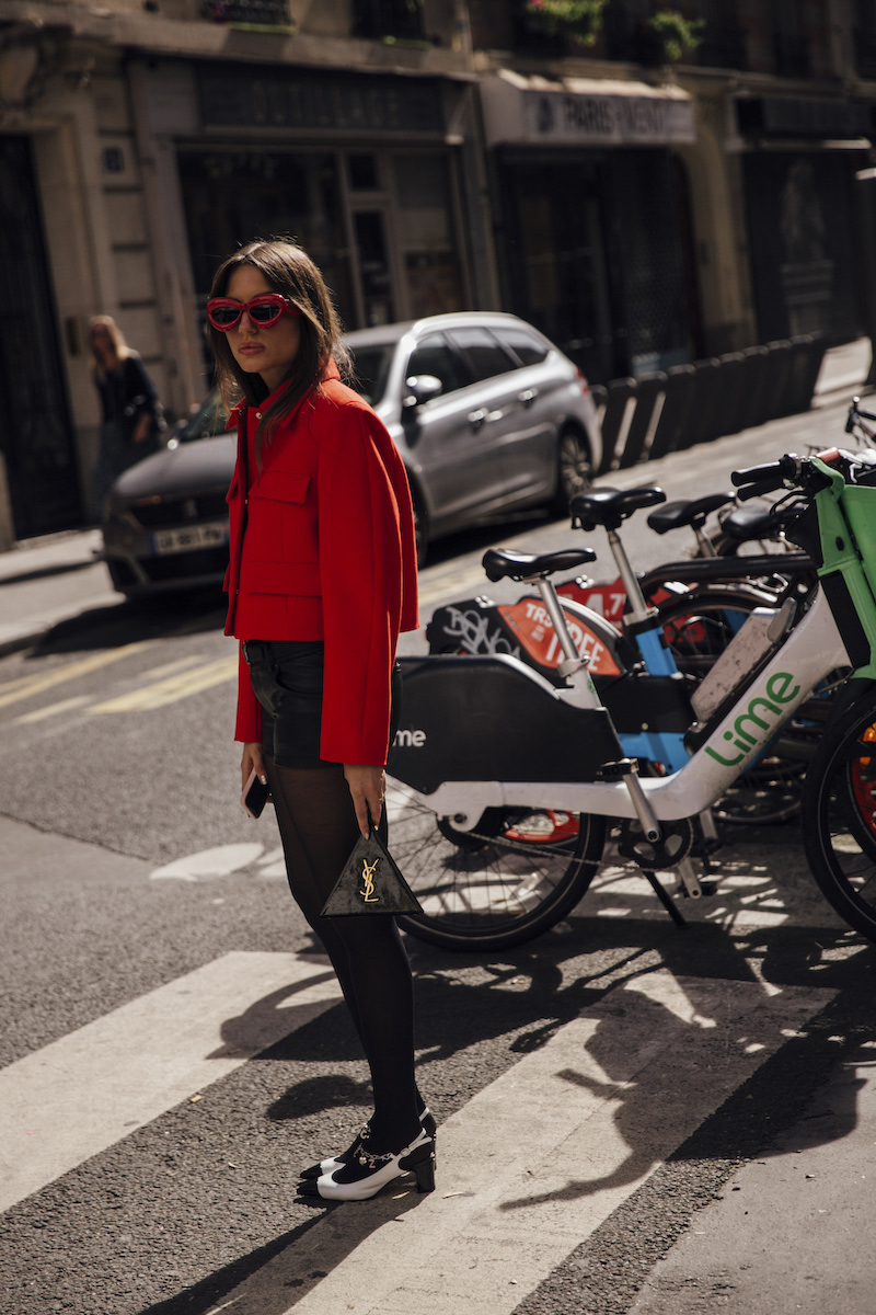 lunettes de soleil rouge