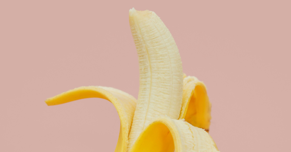 Banana Botox : en quoi consiste cet anti-âge naturel ?