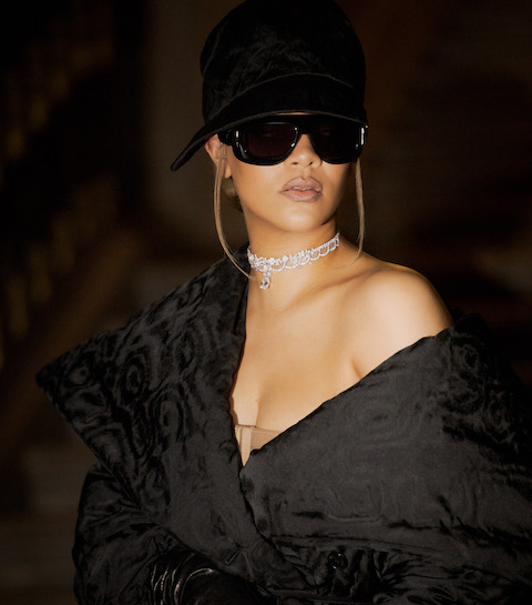 Rihanna devient le visage du parfum J’adore de Dior