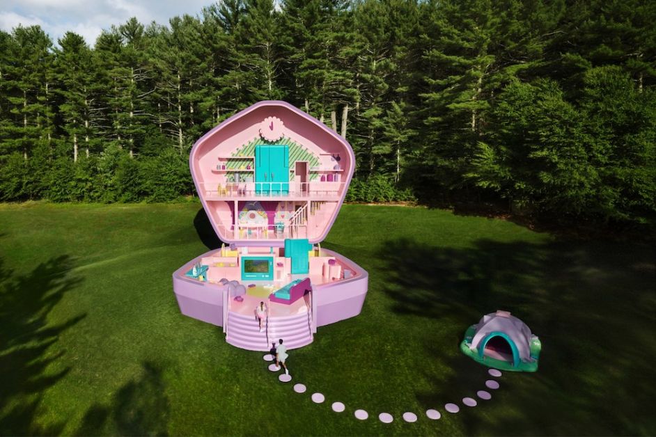 Polly Pocket Airbnb