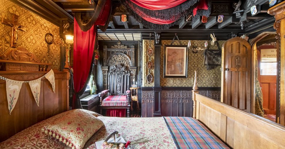 Halloween: 6 Airbnb incontournables pour vivre une nuit de frissons