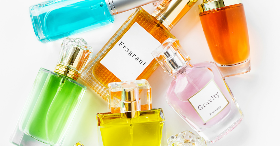 Ces parfums des années 80 reviennent à la mode