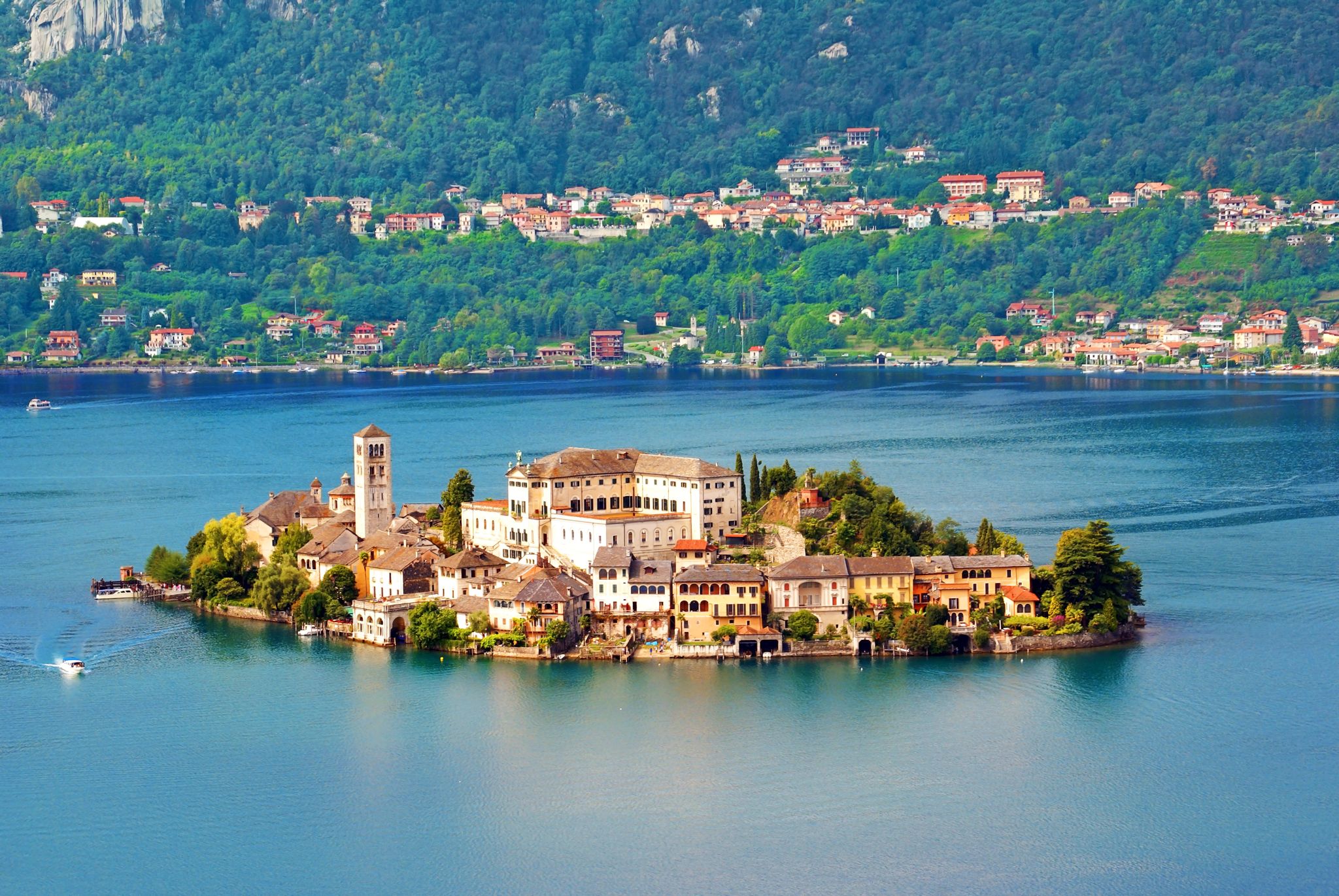 Isola San Giulio op Ortameer