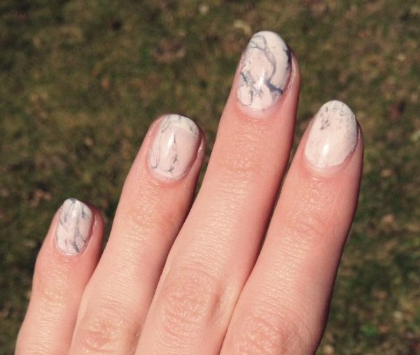 How to: marmer nail art