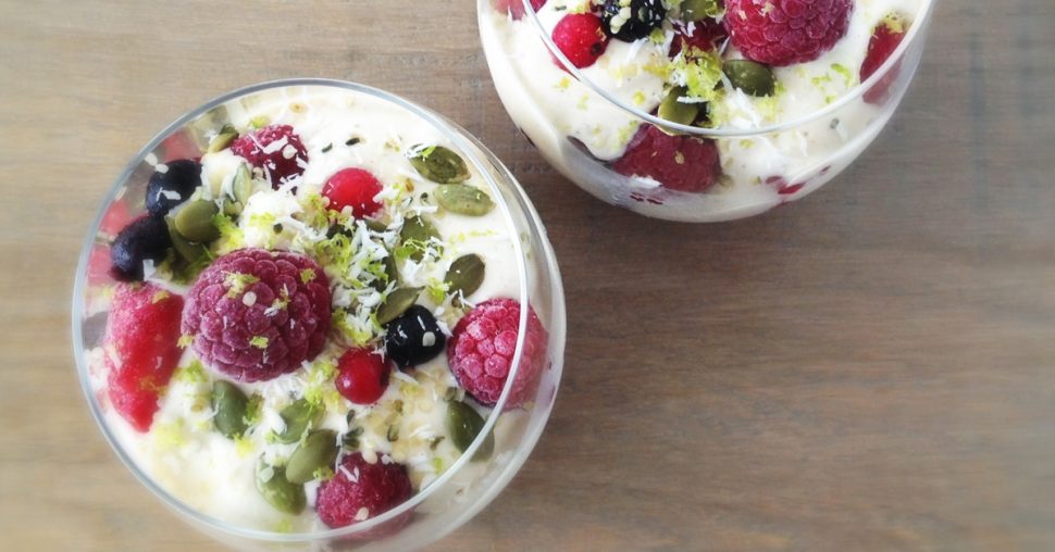 Vegan Vanille Cashew Yoghurt met Bessen