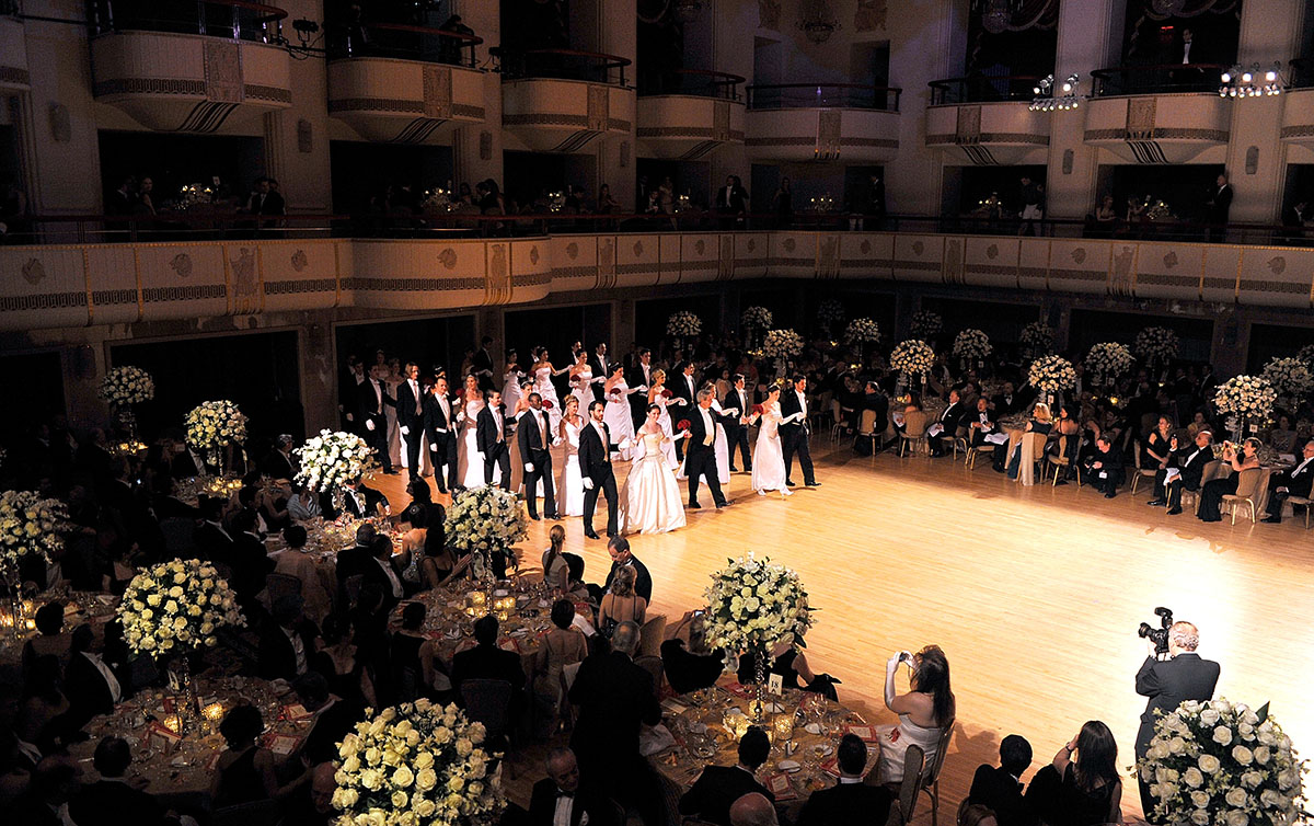 gala-bal-debutanten-opera-vienna