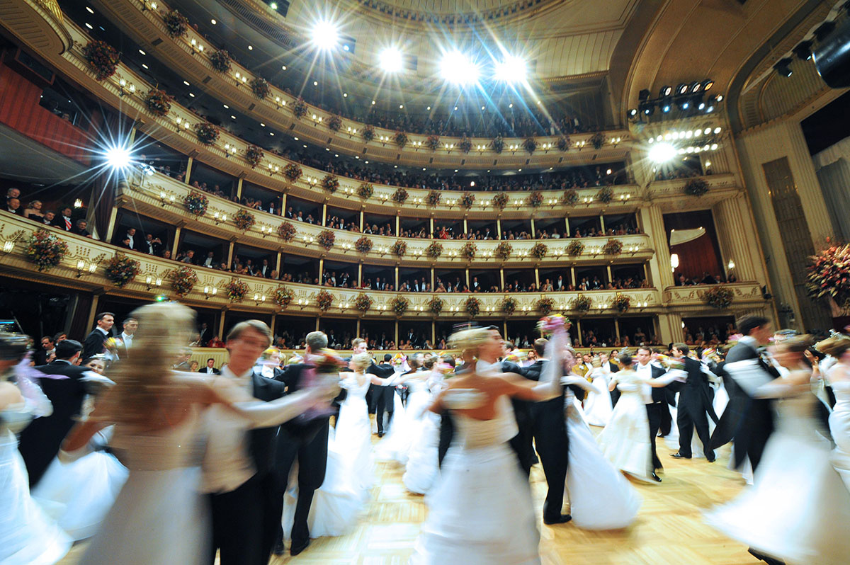 gala-bal-debutanten-opera-vienna-9