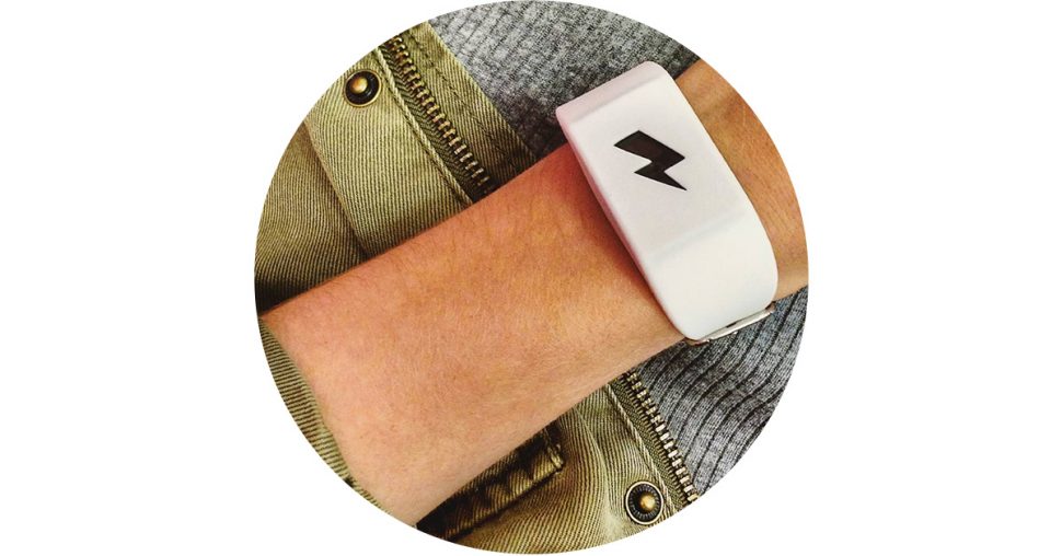 Geniaal: deze armband verbiedt je te shoppen