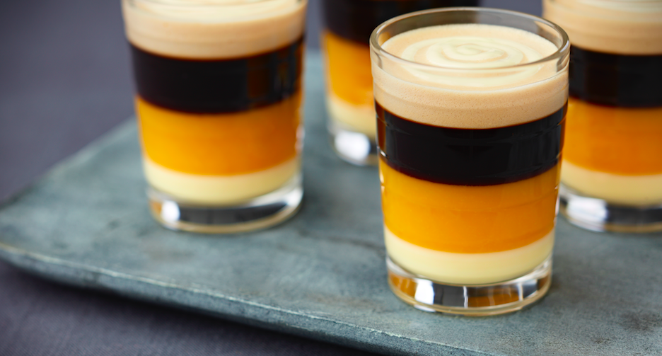 Deze koffie cocktail helpt je door Tournée Minérale heen