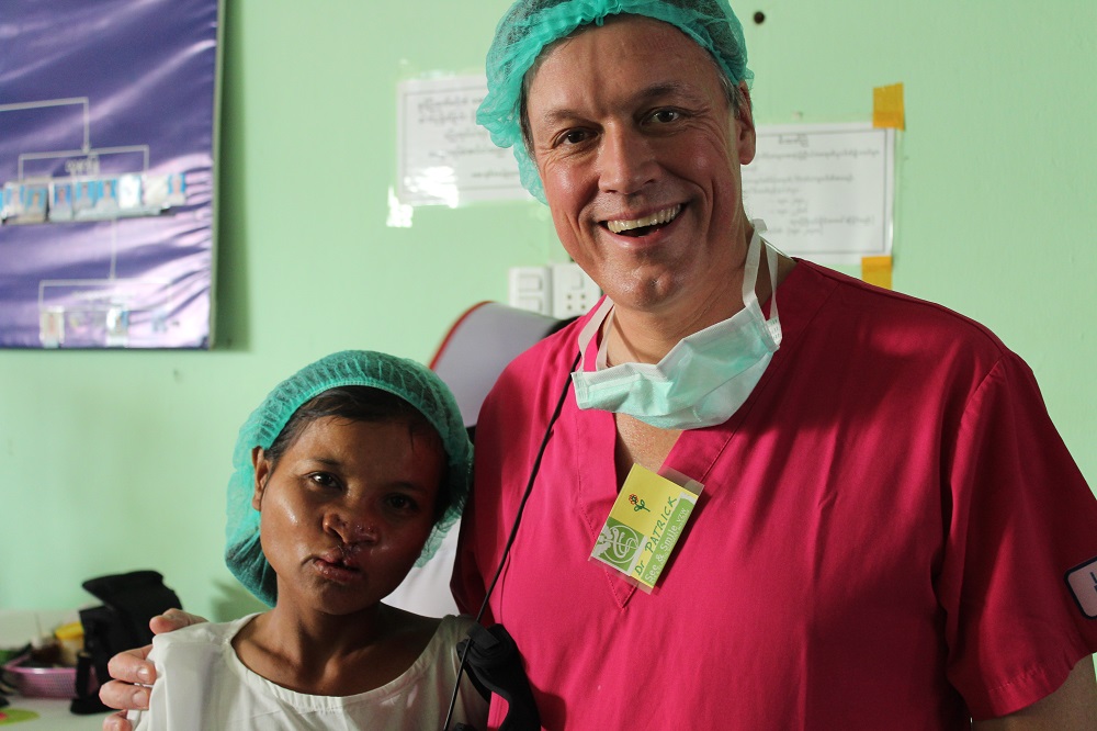 Dr Tonnard en patient post operatie