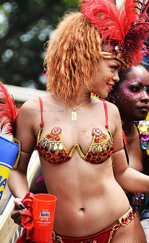 rihanna-crop-over-crawpova-wukking-up-barbados-festival